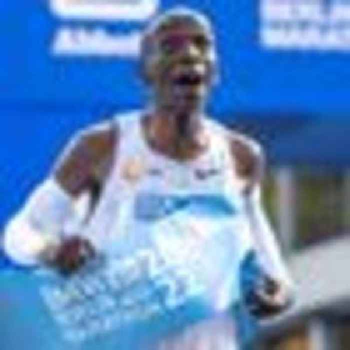 Marathon sensation Kipchoge smashes his own world record