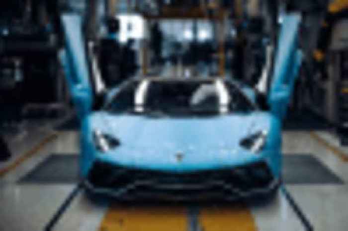 Final Lamborghini Aventador, final BMW Alpina B7, Nissan Z Nismo GT4: Car News Headlines