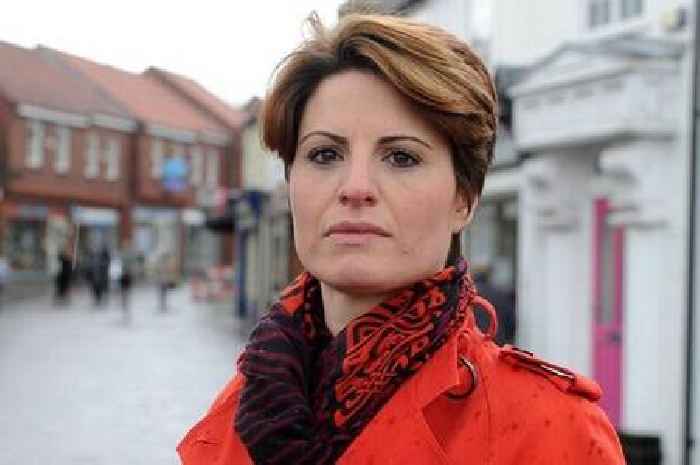 Hull MP Emma Hardy accuses Kwasi Kwarteng of 'fantasy economics' as pound tumbles