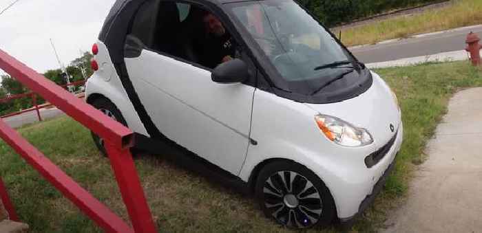 WatchJRGo Buys $4,000 Smart Car, Does Some Very Light Hooning Off Road