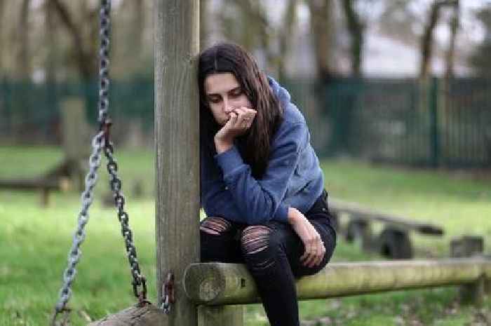 Study says that lack of money is fuelling loneliness among young people