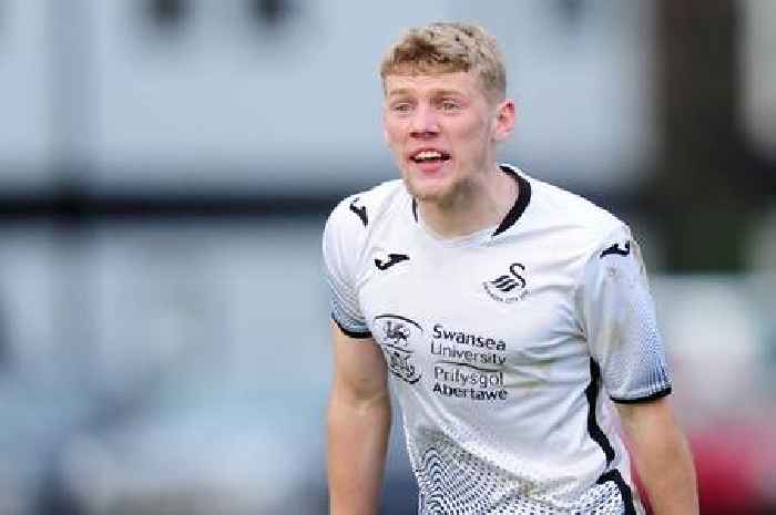 Swansea City news as man sent off in mini South Wales derby clash with Cardiff City and Martin talks up star's stunning form