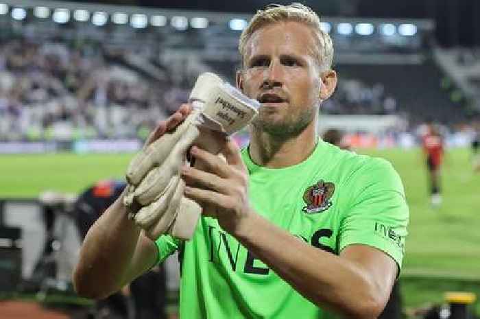 Kasper Schmeichel receives 'brutal' warning about Leicester City transfer