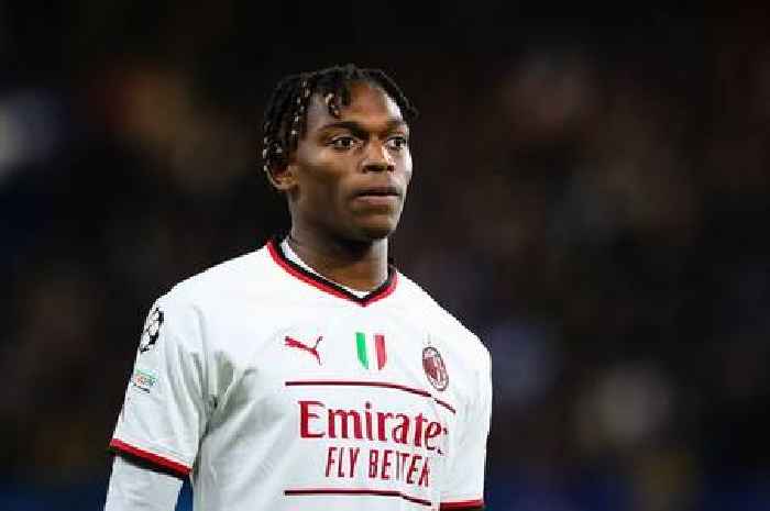Graham Potter urged to make 'sensible' Rafael Leao Chelsea transfer amid huge new contract offer