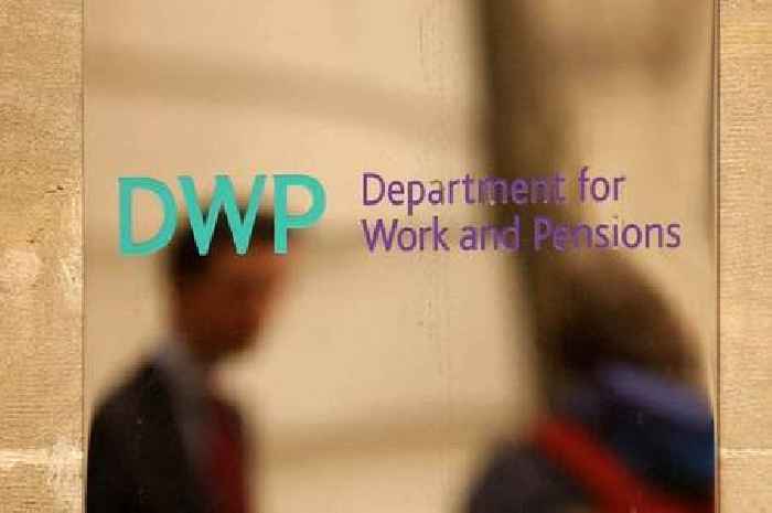 DWP £10 bonus payments set to be paid for people on certain benefits before Christmas