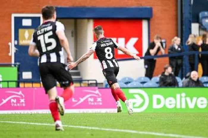 Grimsby Town player ratings as midfielders run the show for Mariners in Stockport victory