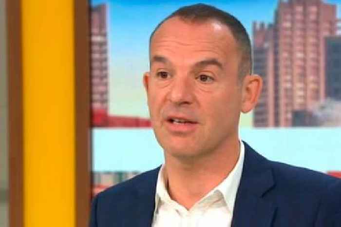 Martin Lewis predicts three scenarios the energy price guarantee's early end could mean for those on fixed tariffs