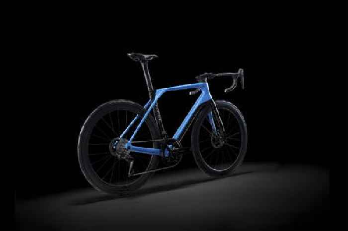 Match Your Alpine A110 R With the New €9,000 X Lapierre Bicycle