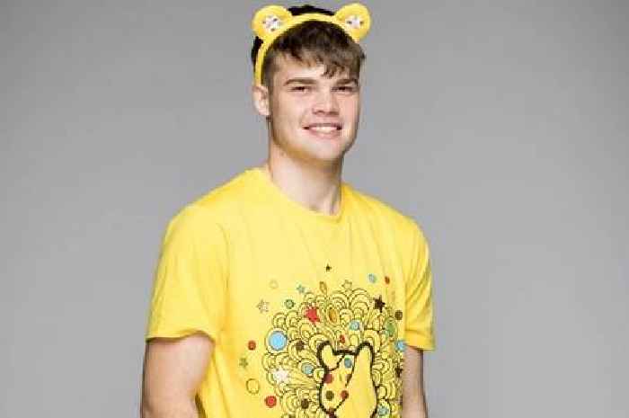 Brother of Viola Beach's River Reeves from Cornwall takes part in BBC Children in Need rickshaw relay in his memory