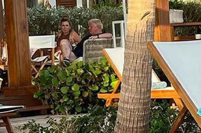 Boris Johnson relaxes in Caribbean beach bar amid Tory leadership rumours