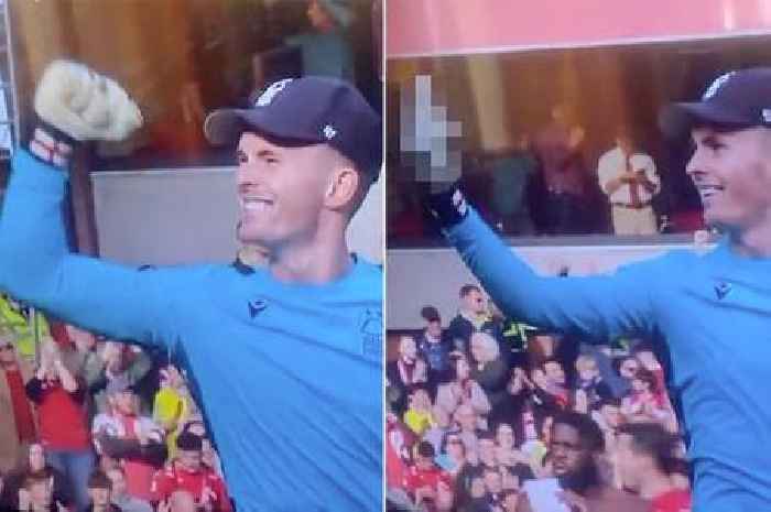 Man Utd loanee Dean Henderson spotted appearing to 'give Liverpool fans middle finger'