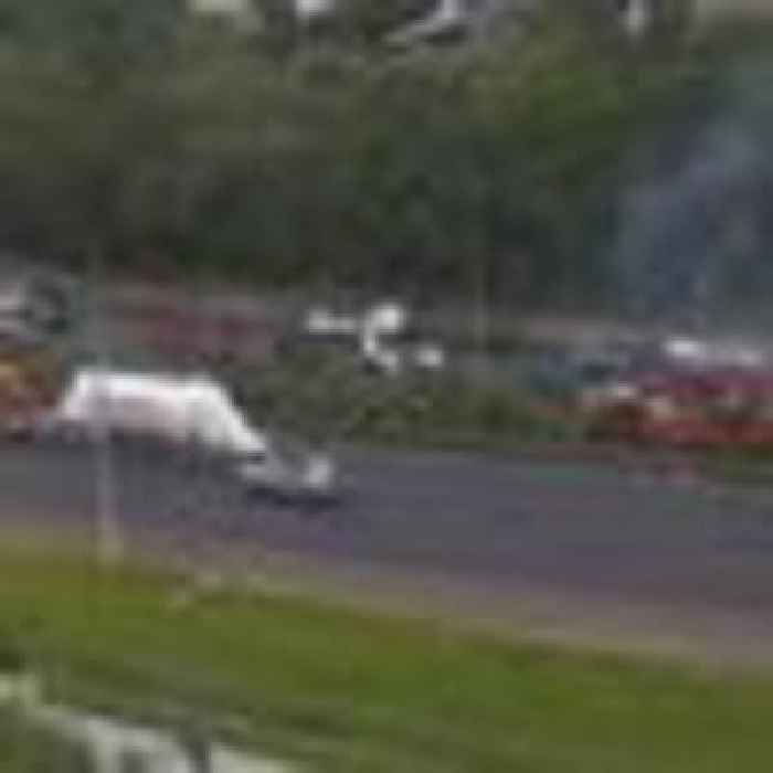 Auckland traffic: Scrub fire causes delays on Northwestern Motorway