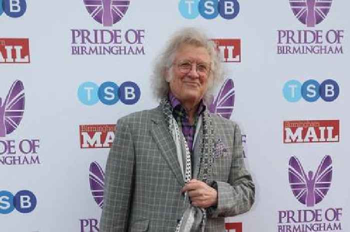 Noddy Holder aiming for second Christmas number 1 with charity single