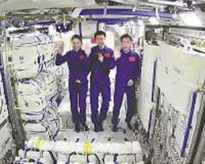 Astronauts enter China's Mengtian lab module for first time