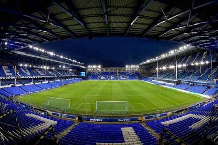 Everton vs Leicester City live: Team news and match updates