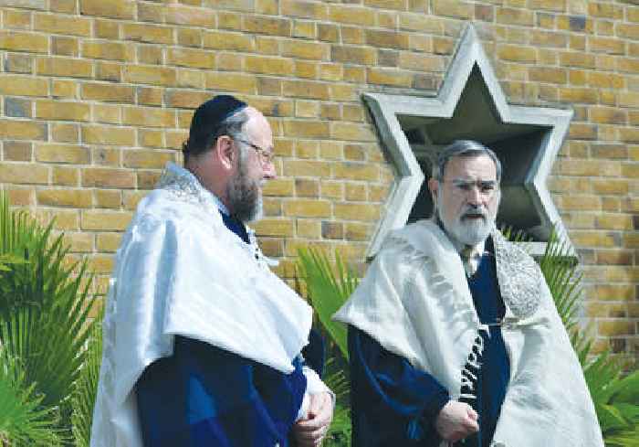 UK chief rabbi will sleep over at King Charles’ house to attend coronation, which falls on Shabbat