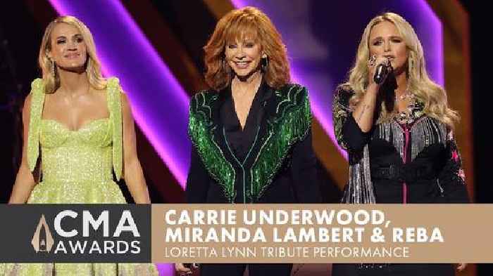 Watch Miranda Lambert, Reba McEntire, & Carrie Underwood’s Loretta Lynn Tribute At The CMA Awards