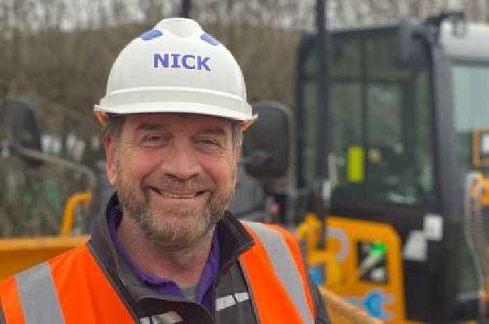 DIY SOS star Nick Knowles urges I'm a Celebrity fans to get behind Mike Tindall