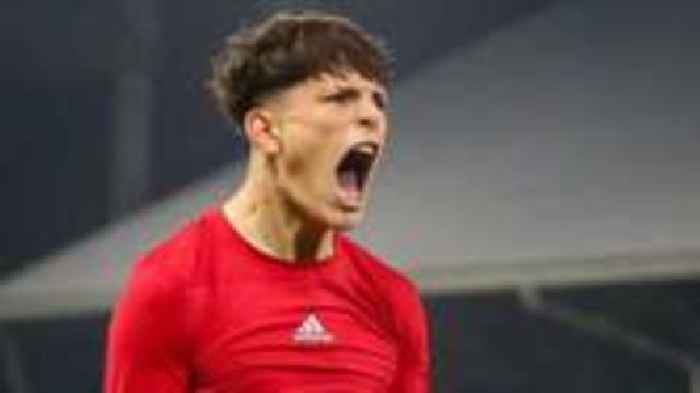 The Man Utd teenager 'proving joy of football'