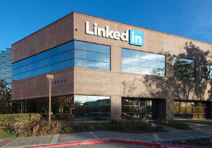 Under 1/3 of antisemitic content on LinkedIn removed - FOA report