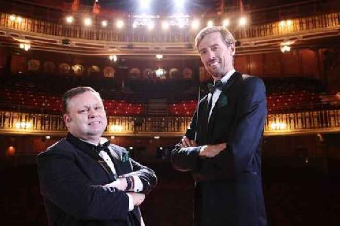 Peter Crouch going for Christmas No1 alongside BGT legend and opera singer Paul Potts
