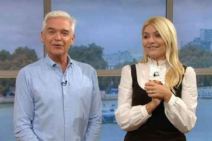 Holly Willoughby fans rush to defend her over 'smart' Matt Hancock remarks