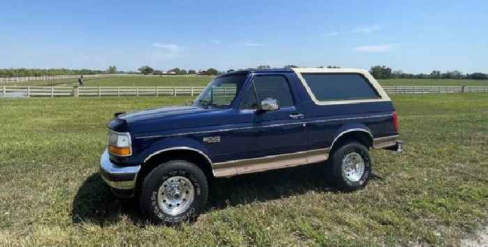 Rare 1994 Ford Bronco Eddie Bauer Edition Is a Head-Turner Classic Truck