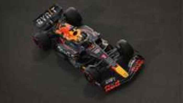 Verstappen fastest in Abu Dhabi second practice