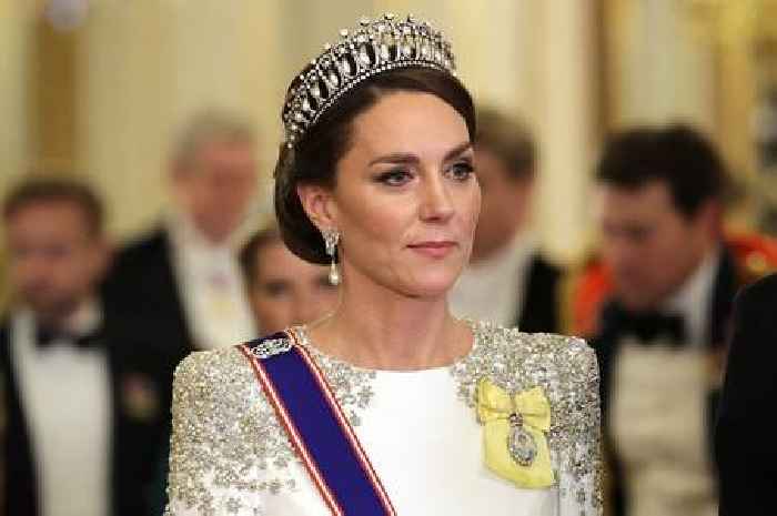 Kate and Camilla wear Queen's jewels in state banquet tribute