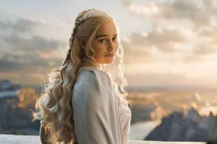 Game of Thrones star Emilia Clarke visits Cornwall dessert parlour