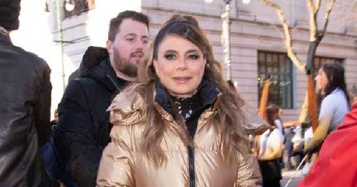 'She's Faking Everything About This!': Paula Abdul Called Out For Awkward Tap Dance Routine During Macy's Thanksgiving Day Parade