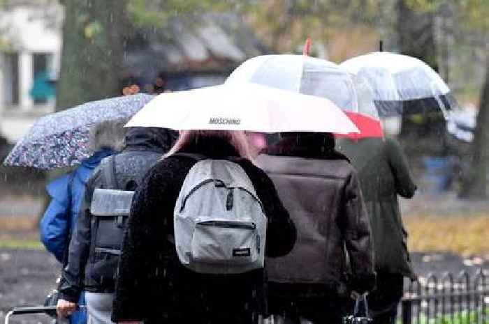 Weather warnings of heavy rain and strong winds during last weekend of November
