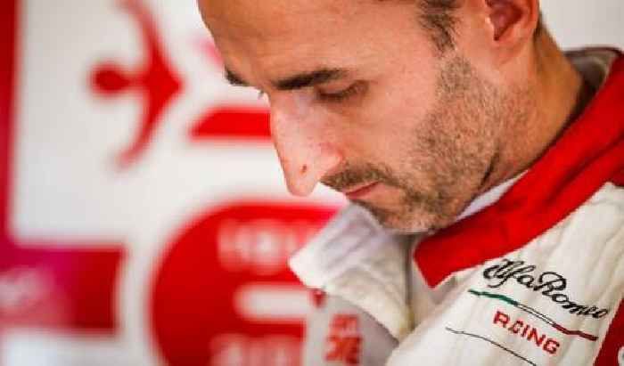 Kubica still unsure about his F1 role for next year