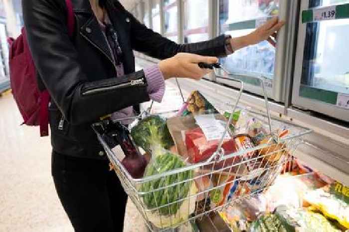 Food prices soar to record high with three products being most expensive