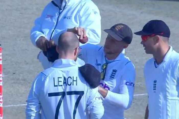 England cricketers use player's bald head to shine ball during Pakistan Test