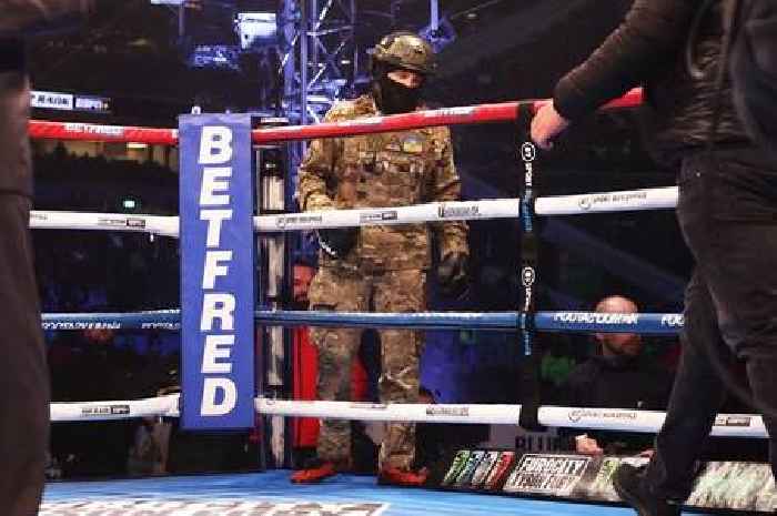 Ukrainian boxer makes ring walk in military gear on Tyson Fury undercard amid Russia war