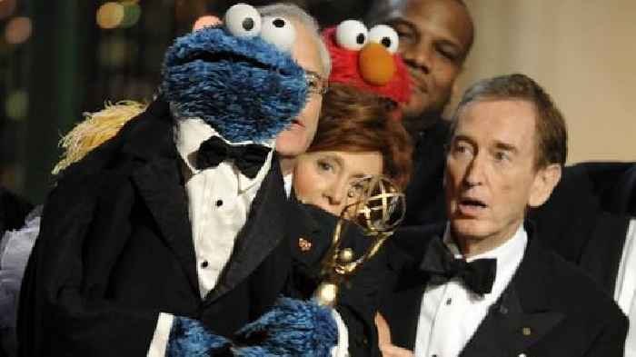 'Sesame Street' Legend Bob McGrath Dies At 90