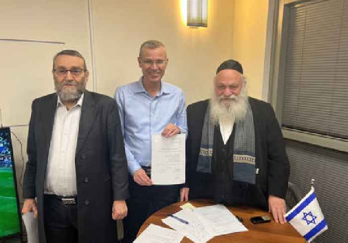 United Torah Judaism sign coalition agreement with Likud