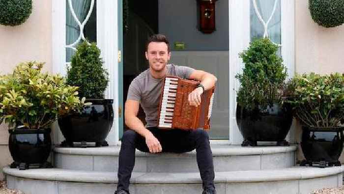 Nathan Carter announces Waterfront Hall 2023 show
