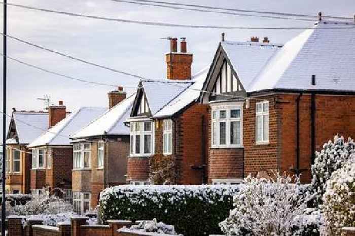 Cold spell triggers £25 Cold Weather Payments in more than 300  postcodes - full list