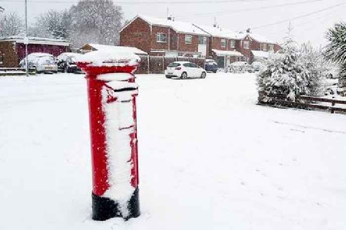 New Royal Mail last Christmas posting dates as planned strikes force changes