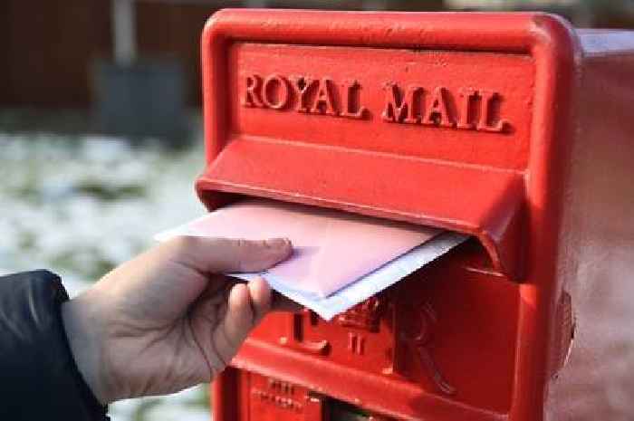 Royal Mail urges customers to send items 2nd class with Christmas deadline just days away