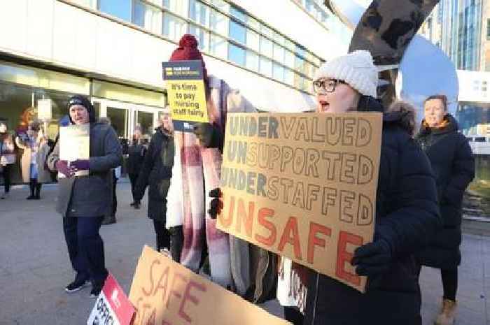 Photo gallery: Nurses' picket line outside Birmingham QE