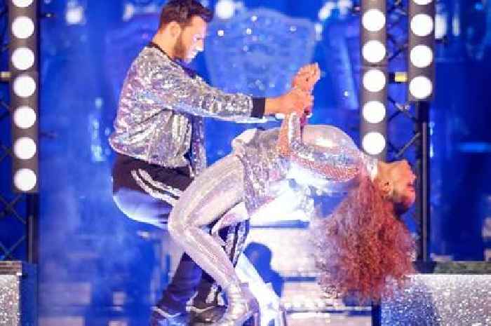 What time is BBC Strictly Come Dancing final on tonight? Full list of songs and dances