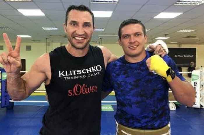 Oleksandr Usyk sends warning to Tyson Fury after taking advice from Klitschko brothers