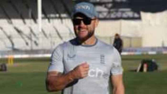 England 'close to perfect' in Pakistan - McCullum