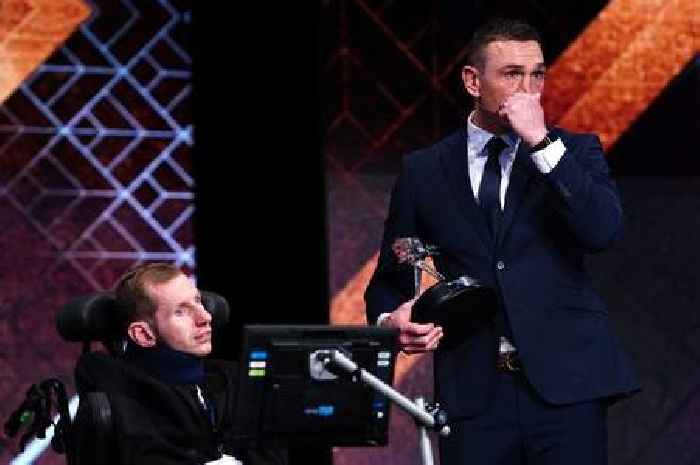 Audience in tears as Rob Burrow dedicates SPOTY award to MND 'hero' Doddie Weir