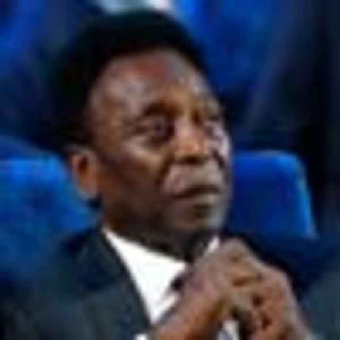 Pele in hospital for cardiac and renal dysfunction after his cancer advances