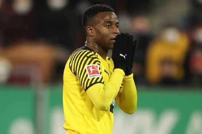 Borussia Dortmund make huge Youssoufa Moukoko transfer decision as Chelsea eye January deal