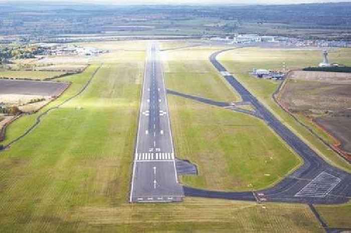 Pilot mistakes dual carriageway for airport runway in 'serious' flight incident